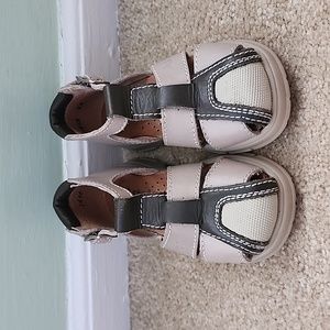 Aster Shoes | Aster Unisex Toddler Sandal | Color: Brown | Size: 22 US 6